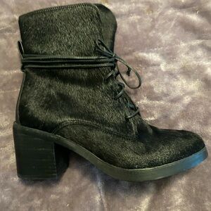 New Ugg Oriana exotic lace-up calf hair boots size 8